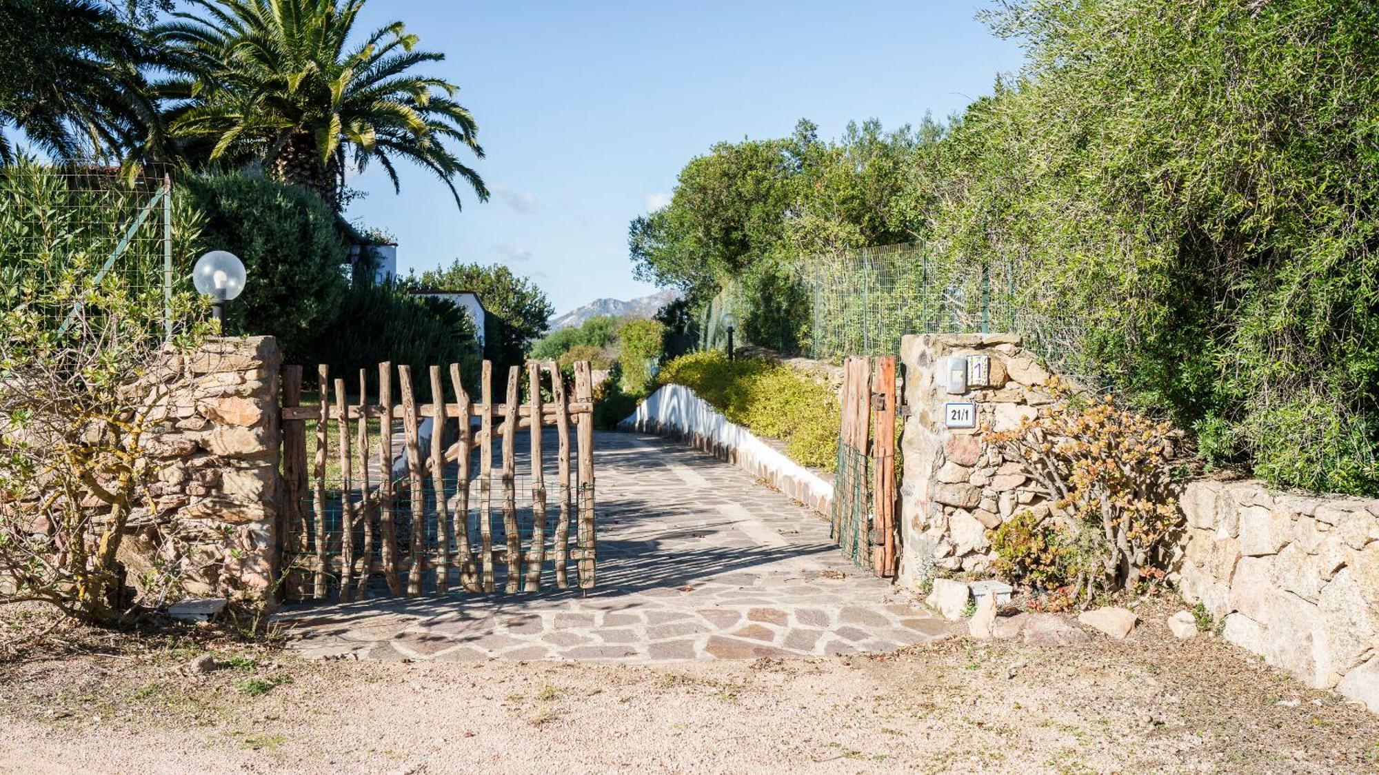 Welcomely - Acqua E Tramonto Olbia Bagian luar foto